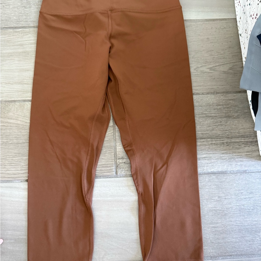 Lululemon brown aligned pants sz 8